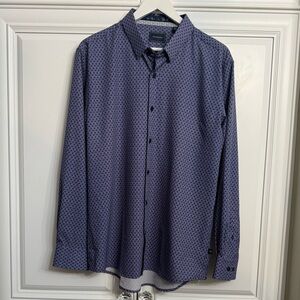 7Diamonds Men's Sz Medium Long Sleeve Button-Up Shirt with Blue Diamond Pattern